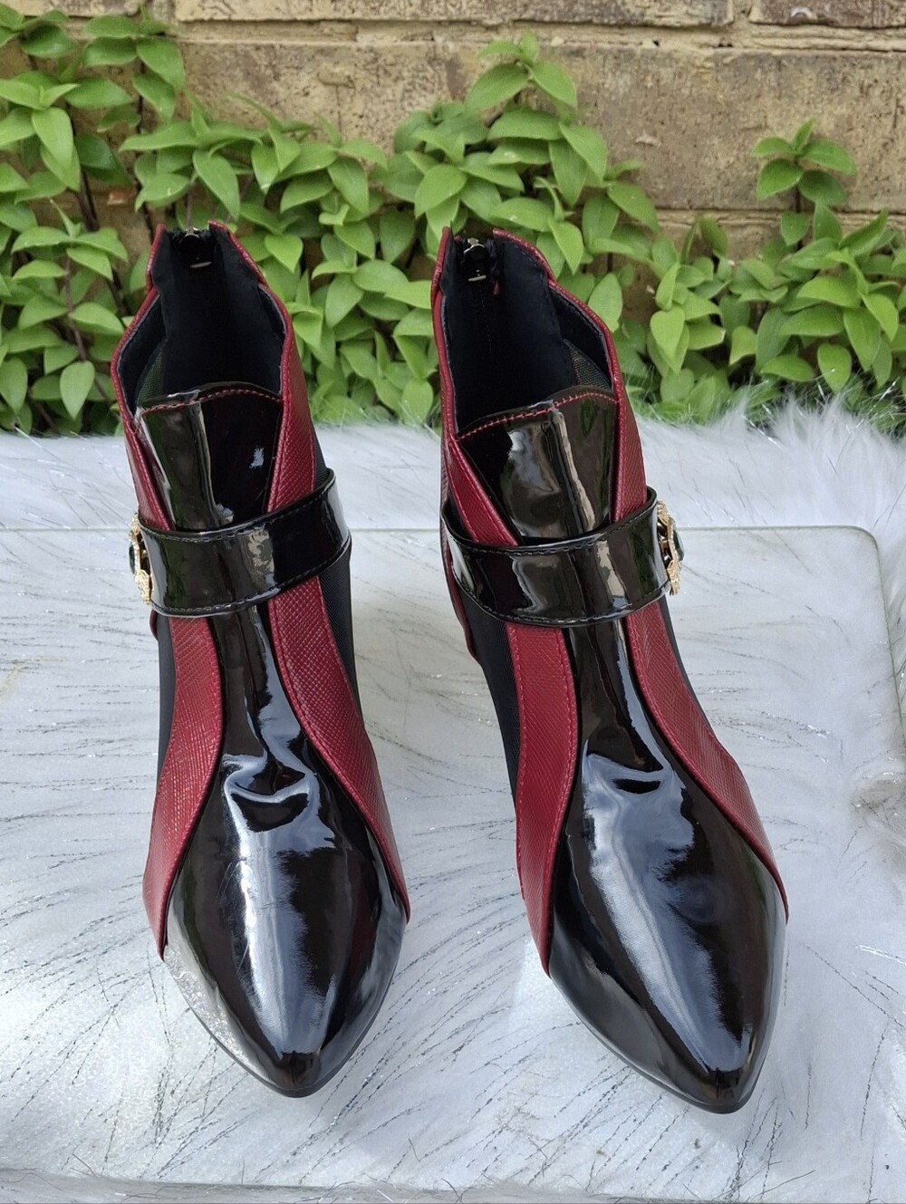 Women Black/Burgundy Mesh Ankle Booties Embellish Buckle Sculpted Heel Size 7.5 - Picture 4 of 16